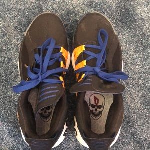 Lightly used boxing shoes! Dame 3:16